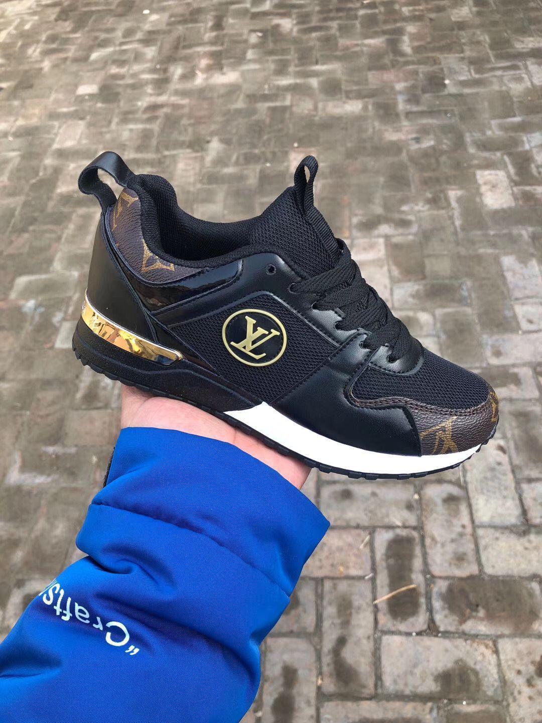 New casual balance shoes