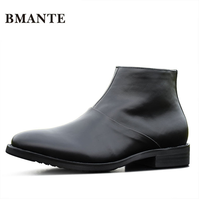 Male social tide chukka shoe