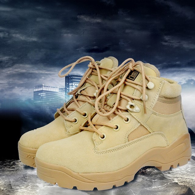 Winter leather mountaineering boots