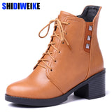 Hiking Ladies Vintage Rivet Shoes